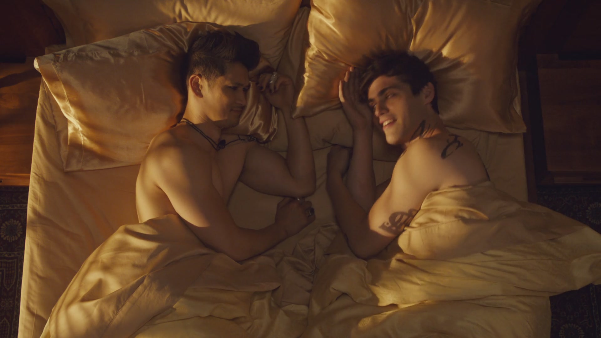 фильмы про геев с постельными сценами фото 45